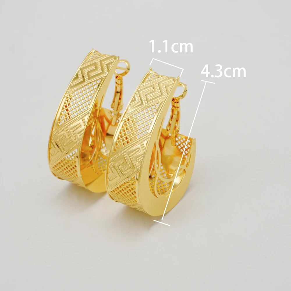 Fashion Dubai Jewelry Sets Gold Color Pendant Copper Classic Earrings Necklace For Women Daily Wear Party Anniversary Gifts
