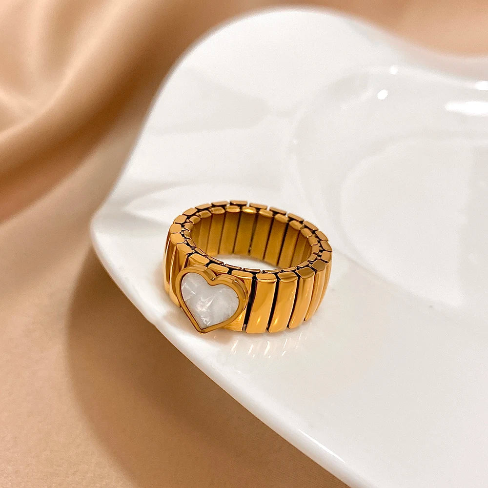 Greatera Elastic Force Stainless Steel Women's Ring Heart Pattern Fashion Colorfast Wide Design Valentine's Day Gift Jewelry