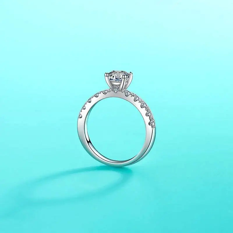 1.0 Carat Simple Design Moissanite Ring with 4 Claw S925 Sterling Silver Women's Engagement Band Fashion Fine Jewelry Gift
