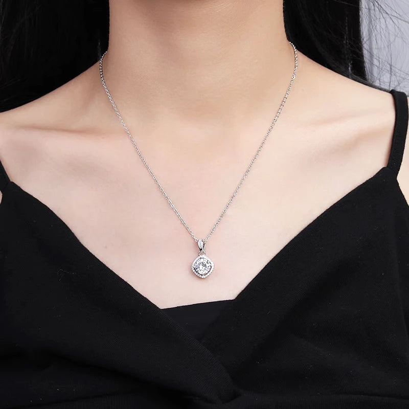 Fashion Luxury Trendy Classic 1ct GRA Moissanite Irregular Sqaure Necklace For Charm Women 925 Silver Party Jewelry Gift