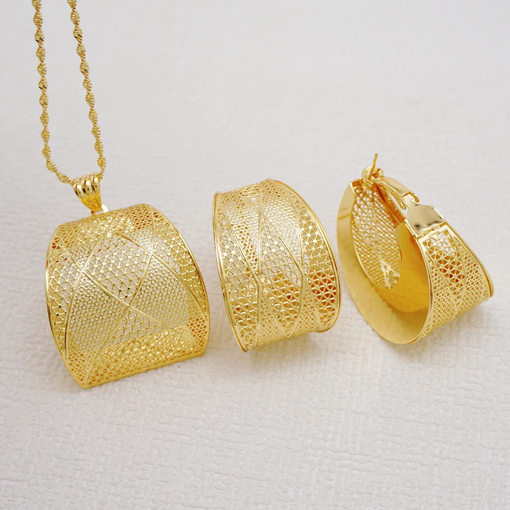 Fashion Dubai Jewelry Sets Gold Color Pendant Copper Classic Earrings Necklace For Women Daily Wear Party Anniversary Gifts