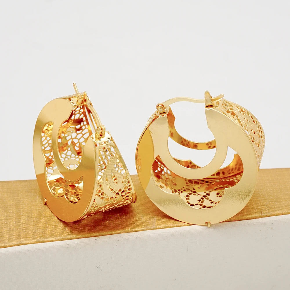 Fashion Dubai Jewelry Sets Gold Color Pendant Copper Classic Earrings Necklace For Women Daily Wear Party Anniversary Gifts