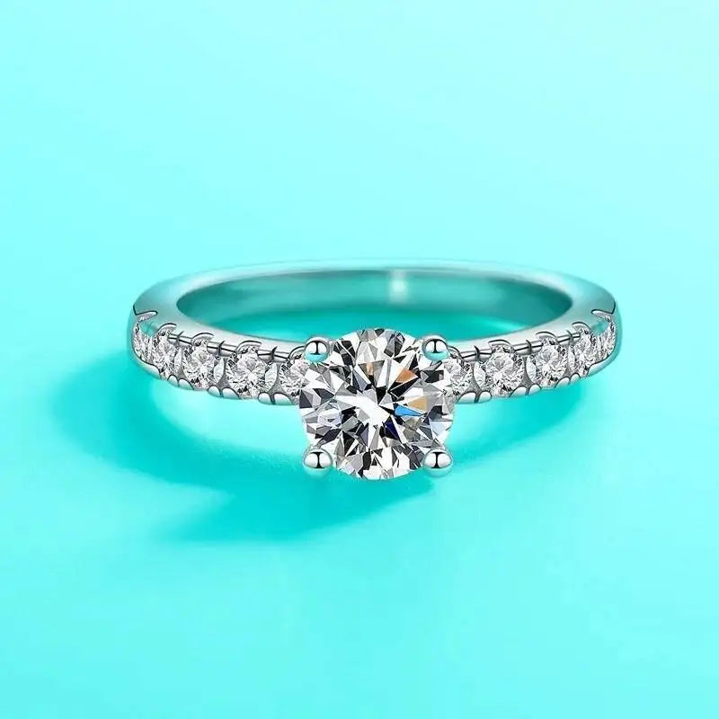 1.0 Carat Simple Design Moissanite Ring with 4 Claw S925 Sterling Silver Women's Engagement Band Fashion Fine Jewelry Gift