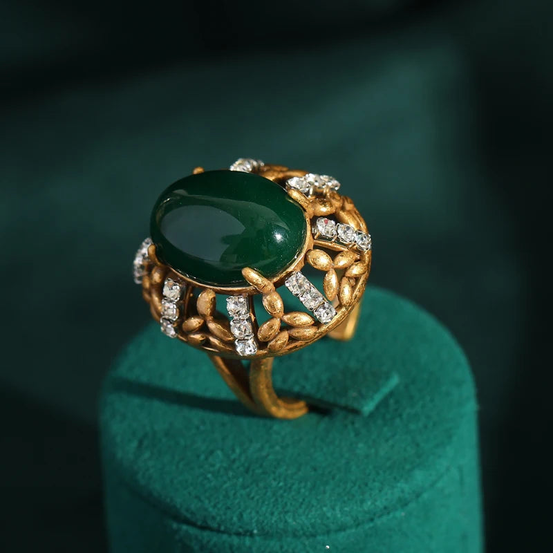 Elegant Vintage Rings for Women Copper Antique Gold Color Oval Crystal Emerald Round Natural Stone Designer Retro Jewelry