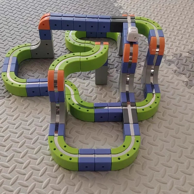 126pcs/Set Magnetic Car Track Sets Anti Gravity DIY Assembled Magnetic Race Rail Track 3D Building Vehicle Indoor Toy Gift