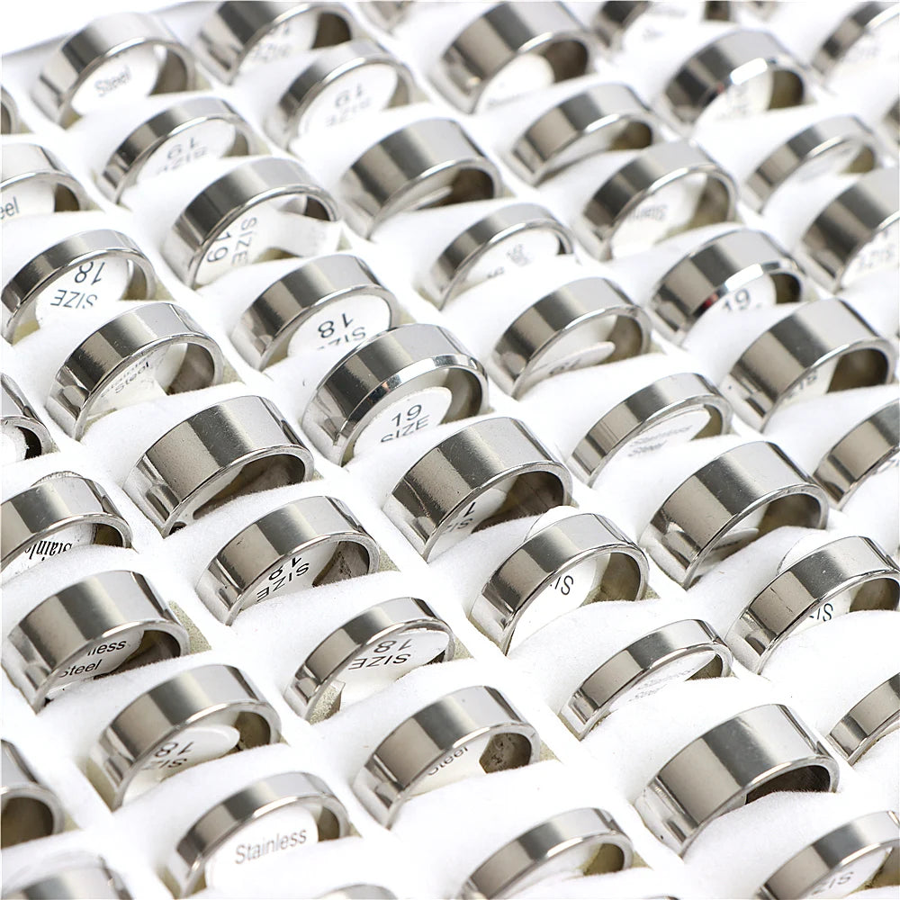 Wholesale 30/50/100/200Pcs/lot Fashion Smooth Stainless Steel Rings For Women Men Mix Size Simple Jewelry Party Gifts